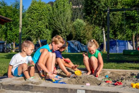 Camping Hobby | Unterseen - Interlaken | Campen mit Kindern - Camping with kids | Galerie 2