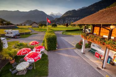 Percelen voor campers, caravans & tenten | Camping Hobby 3 | Unterseen - Interlaken, Zwitserland | Foto: David Birri